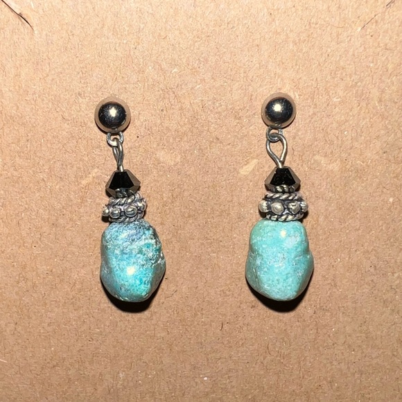Jewelry - ⭐️Vintage Blue Turquoise Stone Silver Black Beaded Dangle Earrings